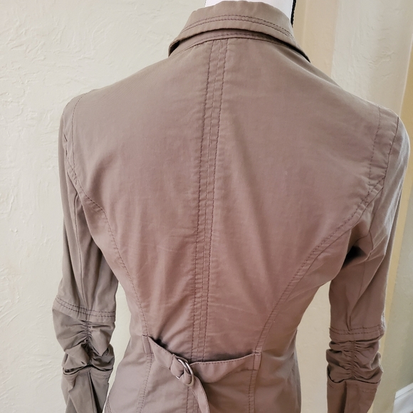 Jacket - Picture 3 of 9